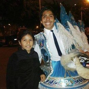 Meet your Posher, Gloria carolina